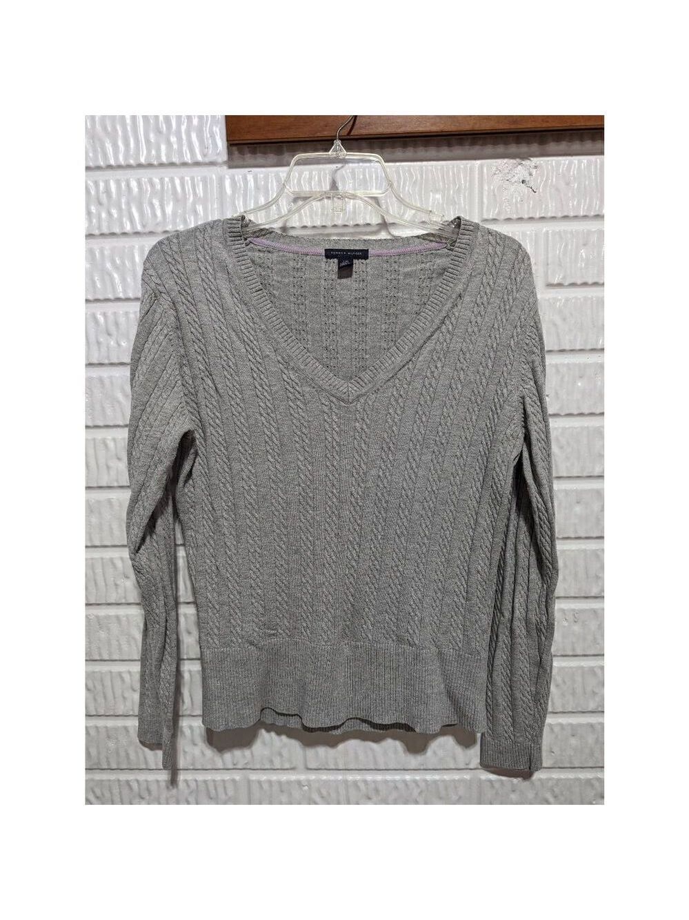 Tommy Hilfiger Women's Large Gray Cotton Classic Cable Knit V-Neck Sweater